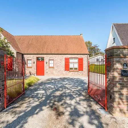 Villa With Heated Swimming Pool, Sauna And Garden