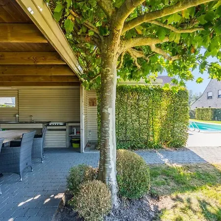Villa With Heated Swimming Pool, Sauna And Garden