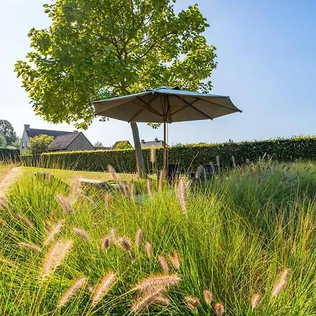 With Heated Swimming Pool, Sauna And Garden *
