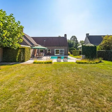 Villa With Heated Swimming Pool, Sauna And Garden