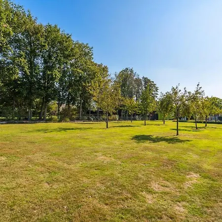 With Heated Swimming Pool, Sauna And Garden *